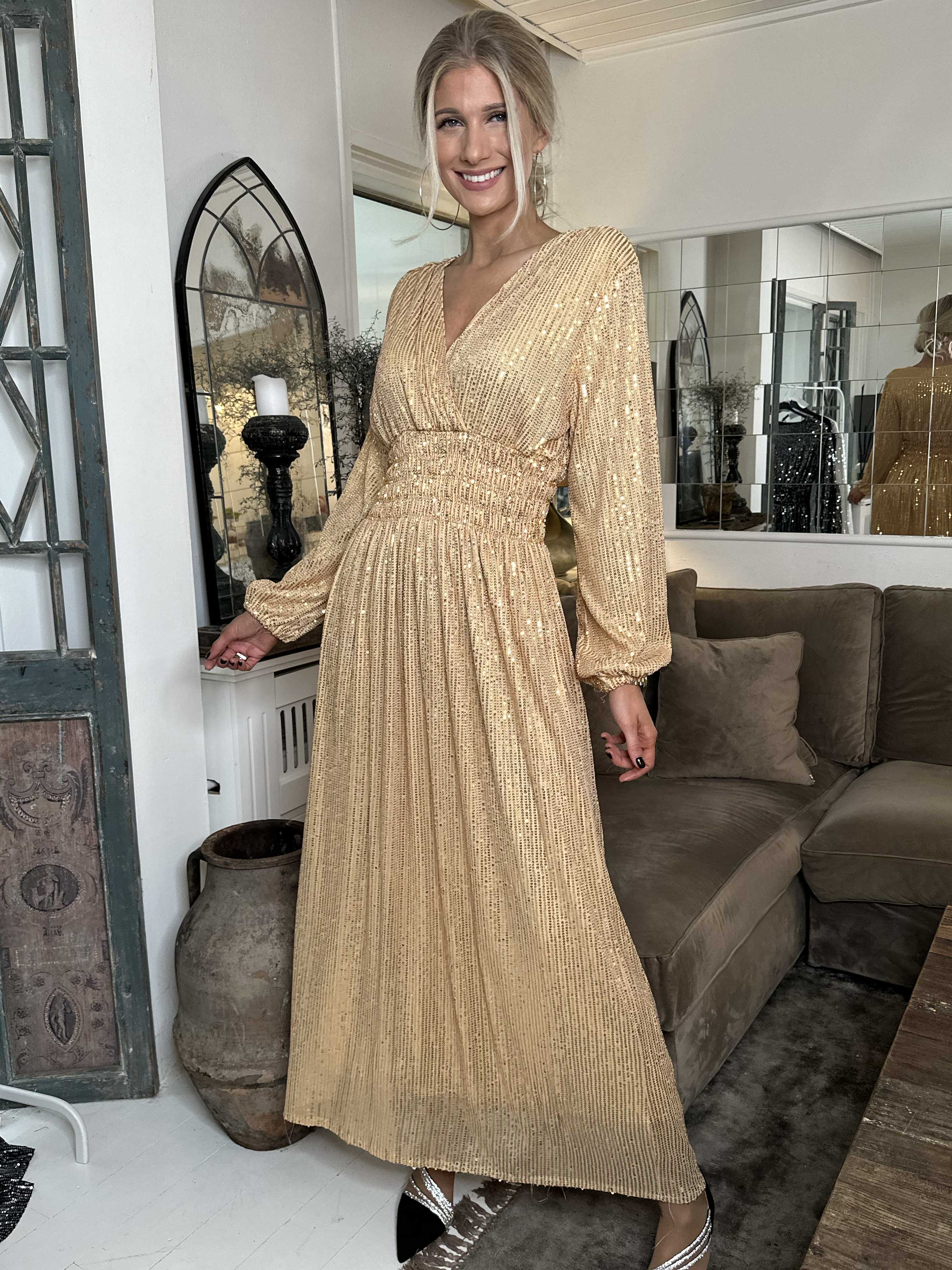 Pams Glitter L/S - Lång vacker klänning med paljetter